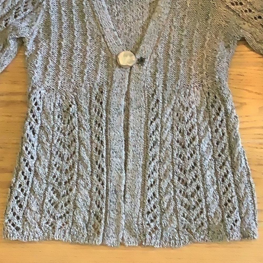 Cardigan sweater